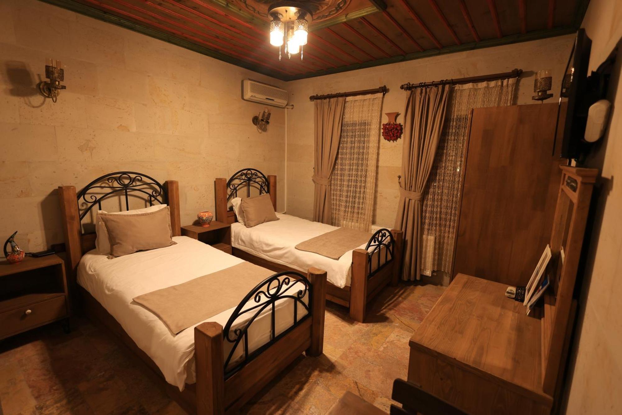 Katapa Stone House Hotel Goreme Exterior photo